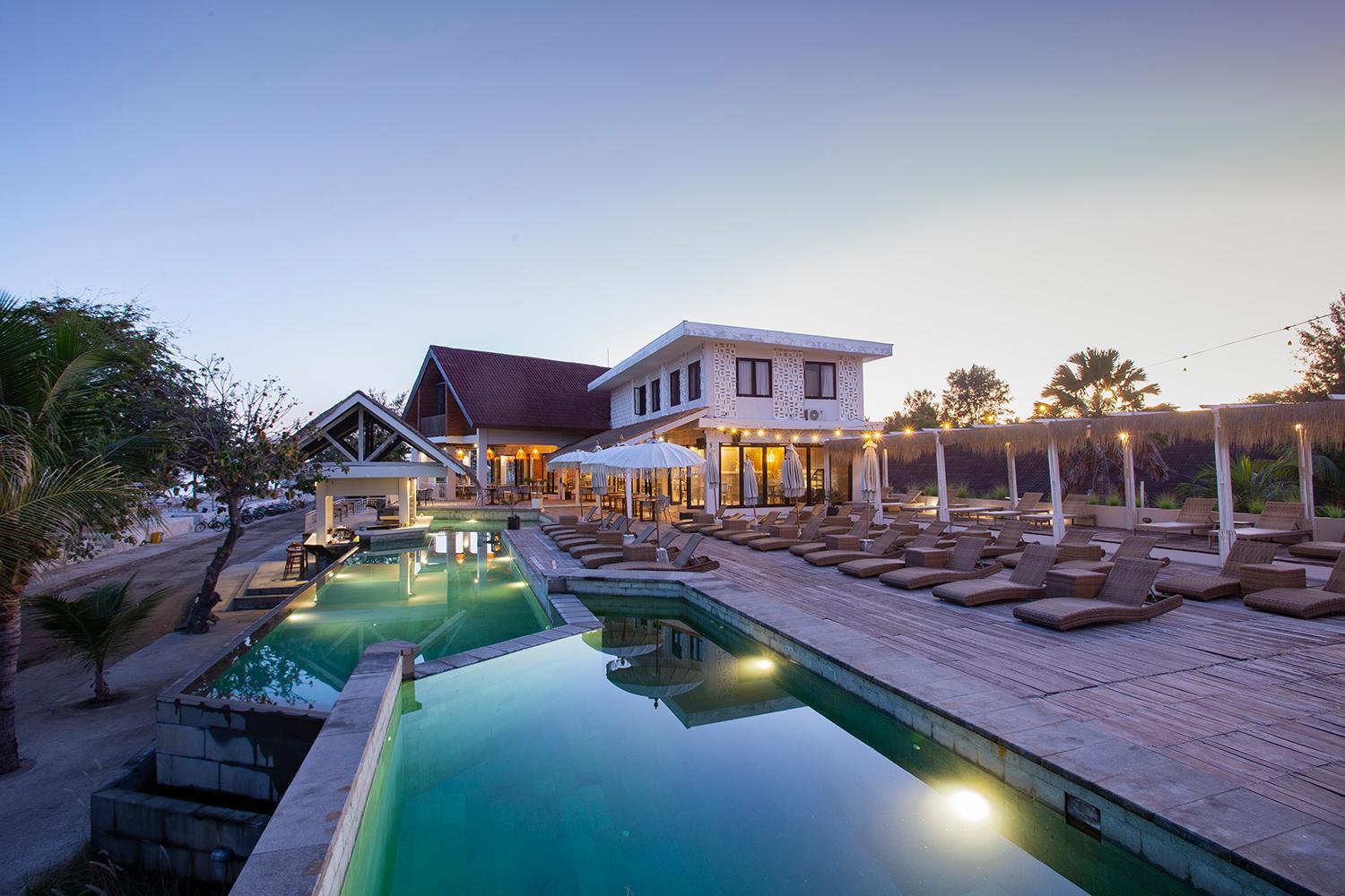 Frii Resort Гили Траванган Экстерьер фото